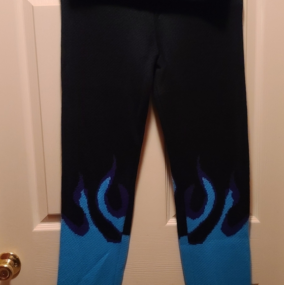 Blue Flame Knit Set - Picture 4 of 6